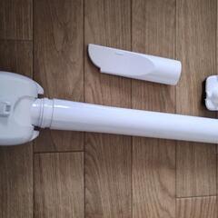 単機能レンジ、掃除機、ドライヤーセットの画像