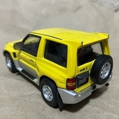 プルバック　ミニカー3台とその他いろいろミニカーの画像