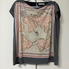 お値下げ❣️地図柄シャツ レディース