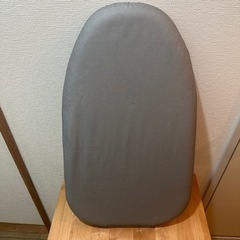 アイロン台　グレーの画像