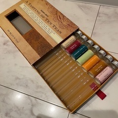 お値下げしましたガラスのティー容器の画像