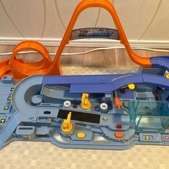 お取引中　
トミカセット 高速道路　自動車工場　立体駐車場　