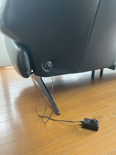高級本革　コードレス電動リクライニングソファー