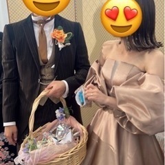 カラードレス　ウェディングドレスの画像