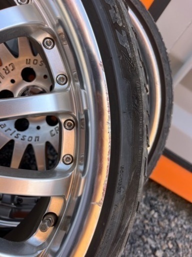 車のパーツ タイヤ、ホイール