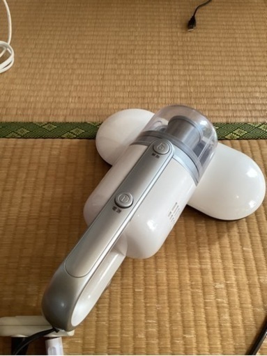 美品ダニ退治布団叩きクリーナーUVライト付き