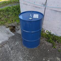 空きドラム缶ございます