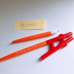 【無料】 【未使用】ユニバーサルスタジオジャパン セサミストリート　エルモのお箸の形をしたボールペンの画像