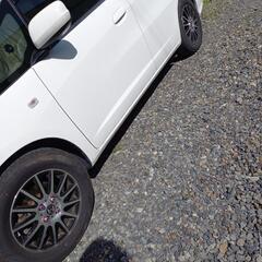 車のパーツ タイヤ、ホイールの画像