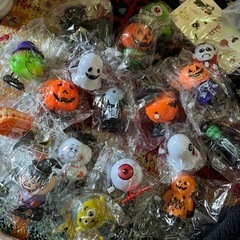 【新品】ハロウィン　おもちゃ　ハロウィンナイト　プレゼント　18 個　自動ゼンマイ　プレゼント　ぜんまい式　動くおもちゃ　お化け　ハロウィンの画像