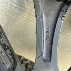 車のパーツ タイヤ、ホイールの画像