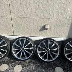 車のパーツ タイヤ、ホイール