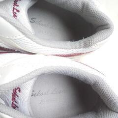 体育館シューズ　バスケ　バレー　卓球など　26.5cmの画像