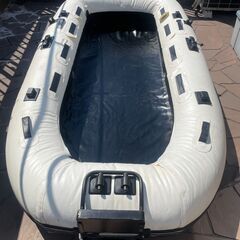あげます！ゼファーゴムボート　本日引き取り来れる方限定　補修必要の画像