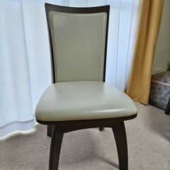  【美品】回転式ダイニングチェア