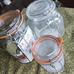 密閉ガラス容器未使用品、３つまとめて。の画像
