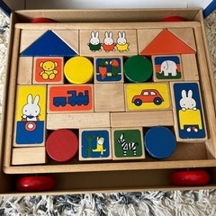 ディックブルーナ　ミッフィ　つみきぐるまの画像