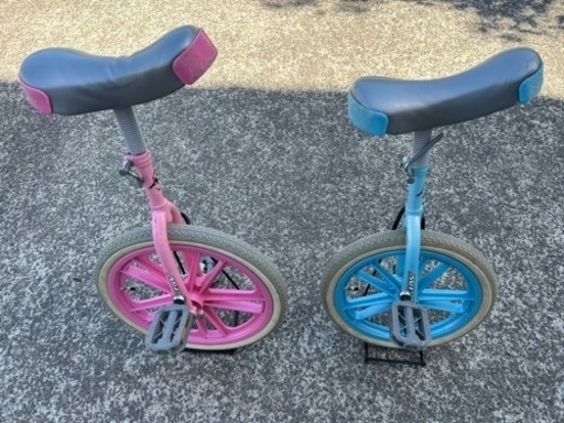 一輪車　ヘルメット、プロテクター付き