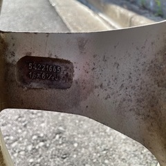 車のパーツ タイヤ、ホイール　
の画像