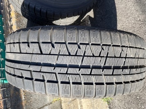 車のパーツ タイヤ、ホイール　
