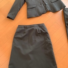 リクルートスーツレディースの画像