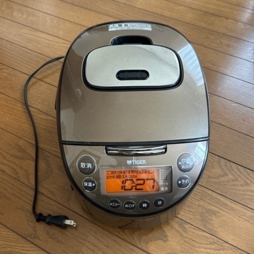 【取引中】2019年製　タイガー　炊飯器