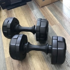 ② ダンベル2個　