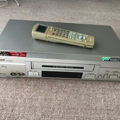お譲り先決まりました【ジャンク品】 VHSビデオデッキ 