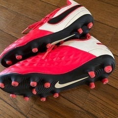 千葉市　サッカーシューズ　NIKE17センチの画像