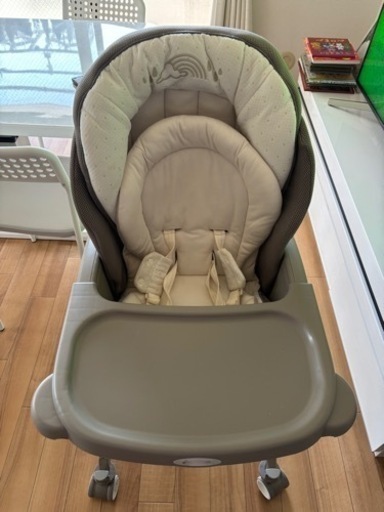 5月中に引取れる方限定価格！Aprica ユラリズムオートAB　電動ハイローチェア