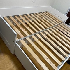 IKEA ベッドフレーム