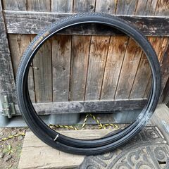 ほぼ新品！自転車タイヤ COMPASS 26インチ 2本セット　...