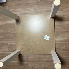 IKEAテーブルの画像