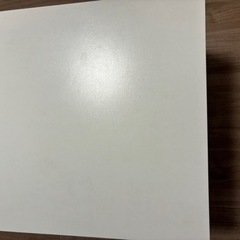 IKEAテーブル