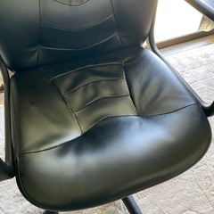 事務用椅子の画像