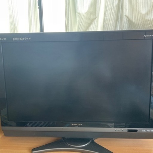 SHARP AQUOS 32型 2010製テレビ　　\n