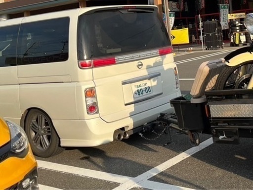 E51エルグランド　マフラー　中間柿本