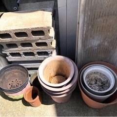 早い者勝ち！コンクリートブロック・コンクリート平板・植木鉢等 5...