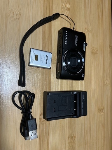 Nikon Coolpix S3700 ブラック