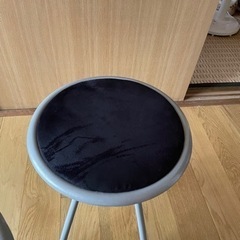 折りたたみ丸パイプ椅子　
家具 椅子 ハイチェアの画像