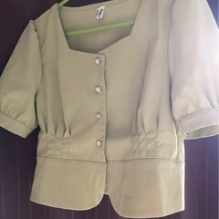 レディース服ハイウェスト　短丈スクエアネック　トップス/シャツブラウス(ライトグリーン)の画像