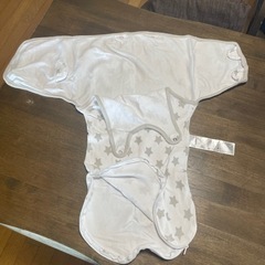 おくるみ&スリーパー綿100%2点セット星柄モノトーン綺麗めの画像