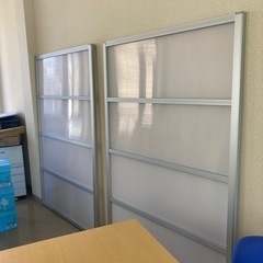 パーテーション　事務所の画像