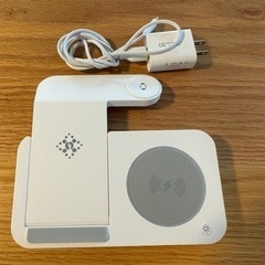 iPhone,AirPods,Apple Watch充電ワイヤレス充電器 3in1 の画像
