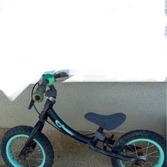 　子供　自転車　ストライダー風　