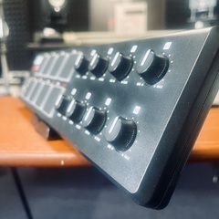 AKAI Professional LPD8 ラップトップ・パッド・コントローラー【ジャンク】の画像