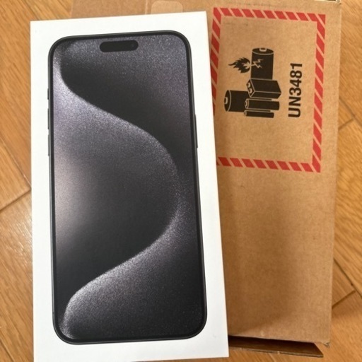 iPhone 15 Pro Max 256GB ブラックチタニウム SIMフリー　スマホ