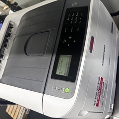 OKI C824dn プリンターの画像
