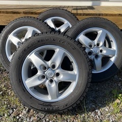 車のパーツ タイヤ、ホイール