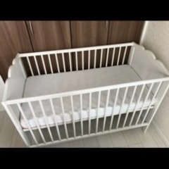 IKEA ベビーベッドの画像